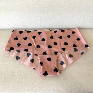 NWT. Victoria's Secret Pink Panties. Size M. Hipster